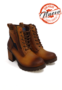 Botas de cuero para mujer San Polos modelo EK3031 en color miel, con efecto repujado y suela termoplástica.