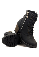 Botas casuales de cuero para mujer San Polos modelo EK3087 en color negro, vista frontal.