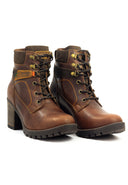 Botas de cuero para mujer San Polos modelo EK585 en color miel, vista lateral del producto.